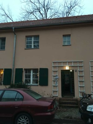 JETZT SCHNELL SEIN: Gepflegtes Reihenhaus mit 4 Zimmern in Berlin-Siemensstadt