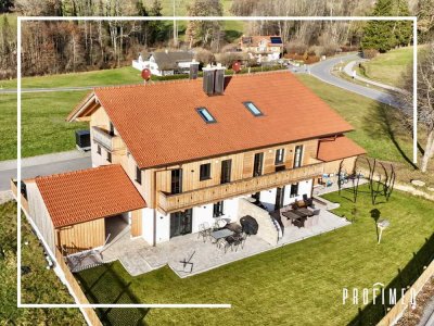 Nachhaltige Niedrigenergie-DHH im Grünen!