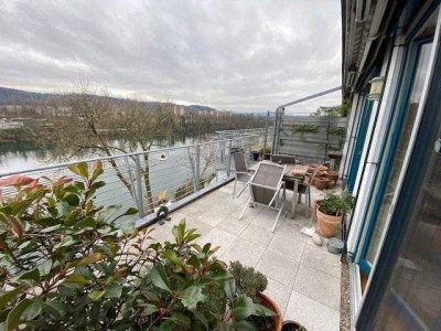 zweistöckige Traumwohnung  m. 2 Balkonen direkt am Rhein Rheinfelden-ideal für Schweizer-700 Meter v