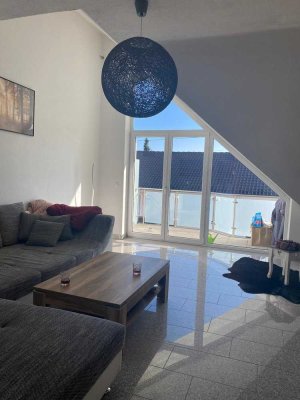 Helle 4-Zimmer Dachgeschosswohnung MM/Amendingen