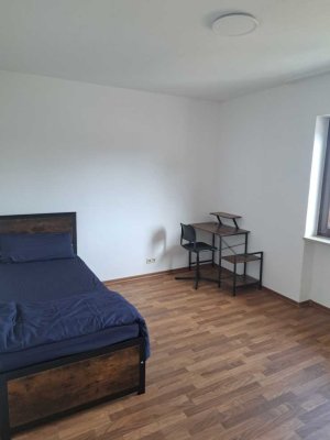 Shared Apartment/WG (Männer)
