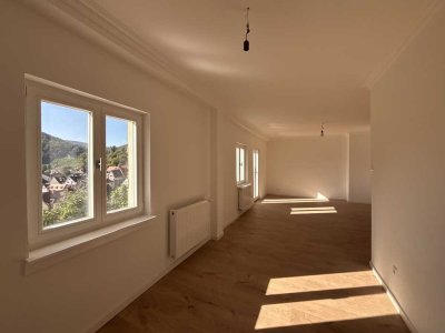 Exklusive Mietwohnung in kernsanierter Jugendstilvilla mit Neckarblick und Wintergarten