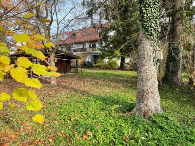Brück Immobilien - Wunderschönes 1.091 m² Grundstück mit renovierungsbedürftigen EFH