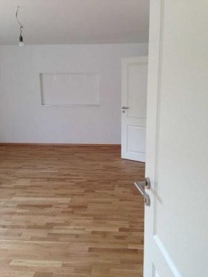 Renovierte 3-Zimmer-Wohnung mit Balkon in S-Botnang