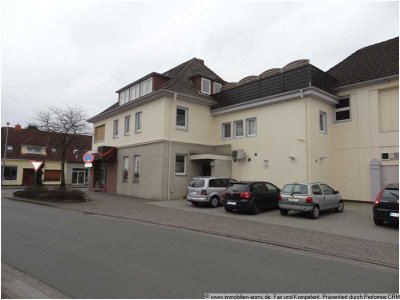 2 Zimmer Dachgeschosswohnung mit Dachterrasse im Zentrum von Westerstede