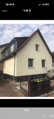 Modernes Familienleben: Doppelhaushälfte in Frankfurt-Heddernheim