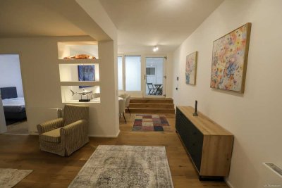 **VISTA Immobilien**Exklusive, voll möblierte 3-Zimmer-Wohnung im Architektenhaus – kernsaniert 2026