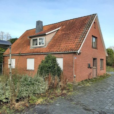 Wohnimmobilie mit 2 Wohneinheiten, Scheune und Ländereien