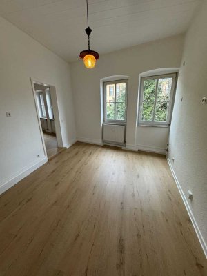 4,5 ZKB mit Einbauküche & der Möglichkeit für ein Kleingewerbe