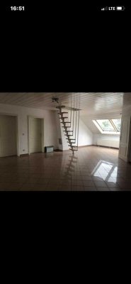 KA-Hagsfeld - Große 5 Zimmer WG ab sofort bezugsfrei