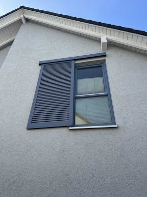 Barrierefreies Einfamilienhaus mit schönem Garten