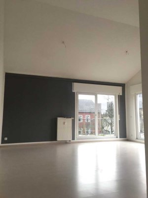 TOP 1-Zimmer-Wohnung mit "Loft-Charakter" und großer Terrasse in Recklinghausen - ab 15.09.2025