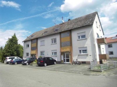 3 Zimmer Dachgeschoßwohnung mit Stellplatz und Garage in Rülzheim