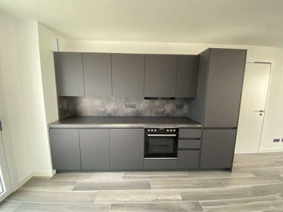 Geschmackvolle 1,5-Raum-Wohnung mit gehobener Innenausstattung mit Balkon und EBK in München Allach