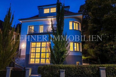 * LUXURIÖSE VILLA AM KÜNIGLBERG - EXKLUSIVITÄT, ELEGANZ UND PRIVATSPHÄRE IN BESTER HIETZINGER LAGE *