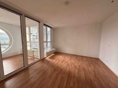 Marko Winter Immobilien - Mosbach: 2,5-Zimmer-Appartement im Mehrfamilienhaus (Ref.Nr. 1240-249-31)