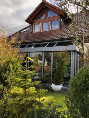 Zweifamilienhaus gepflegt, ruhige Lage, mit schönem Garten in Horb am Neckar, Bildechingen.
