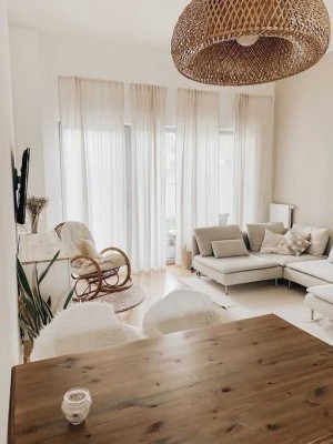 Provisionsfrei: sanierte 2-Zimmer Wohnung direkt am Medienhafen