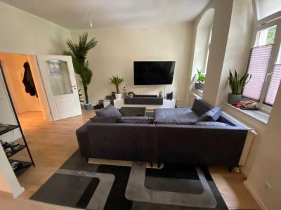 Dresden-Löbtau: Attraktive 2-Raum-Wohnung (Altbau, modern saniert) mit Balkon und Einbauküche