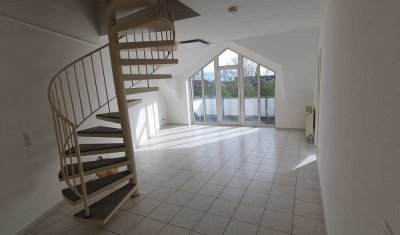 St. Tönis - TOP Maisonette Single Wohnung Balkon Küche Badewanne TG-Stellplatz