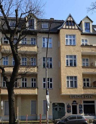S. Video, charmante 2-Zi-Altbauwohnung mit Balkon in Südlage, Großbeerenstr. 35, Gas-EHZ