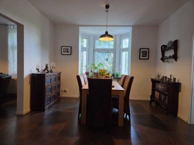 Große Wohnung für kleine Familie