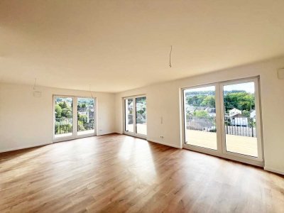 OFFENE BESICHTIGUNG AM SAMSTAG, DEN 13.12.25 UM 16 HR!
IHR PENTHOUSE - PANORAMA INKLUSIVE!
3 Zimme