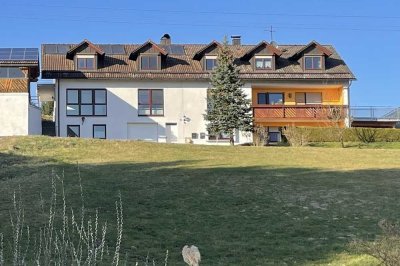 Traumhafte Alleinlage am Südhang inmitten unberührter Natur und freier Sicht ins Land
