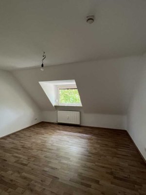 Moderner Wohnkomfort in ruhiger Lage - 2-Zimmer-Dachgeschoss