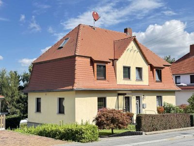 Traumhafte bezugsfertige Doppelhaushälfte mit gepflegtem Garten