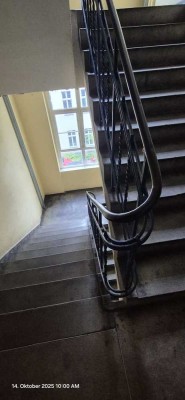 Altbauwohnung mit Balkon mit Weit-Blick