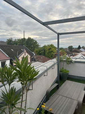 Hübsches Studio, voll möbliert, voll ausgestattet, Dachterrasse - April 2026