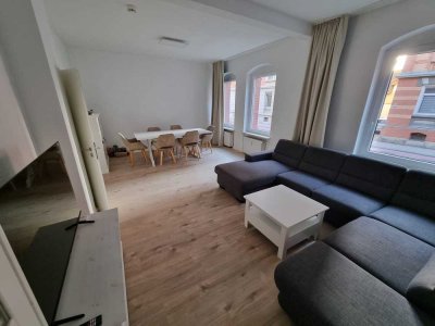 3 Zimmer Wohnung, EBK, Stellplatz, Saniert, Möbliert