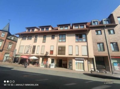 Kleine 2 - Raumwohnung mit EBK und Fahrstuhl, Balkonanteil und Stellplatz