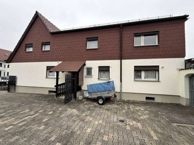 Großzügiges Einfamilienhaus mit traumhaftem Garten in ruhiger Wohnlage