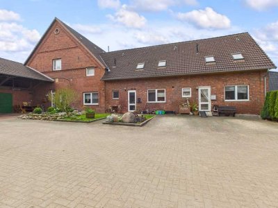 Komplett vermietetes Mehrfamilienhaus auf 
großem Grundstück