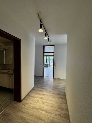 Geräumige 3,5-Zimmer-Wohnung mit Balkon und Außenstellplatz in Holzgerlingen
