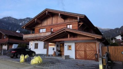 Großzügiges "Holz100" Landhaus in sehr guter westlicher Lage in Oberammergau