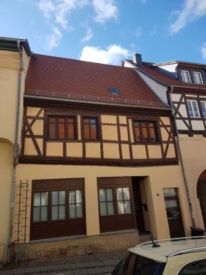 gemütliche Whg. mit EBK und Terrasse im historischem Haus Stellpatz möglich