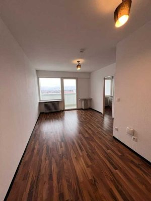1-Zimmer Appartement mit großem Balkon und Weitblick..