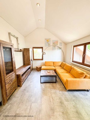 Moderne 2-Zimmer-DG-Wohnung mit Balkon, Einbauküche und Garage