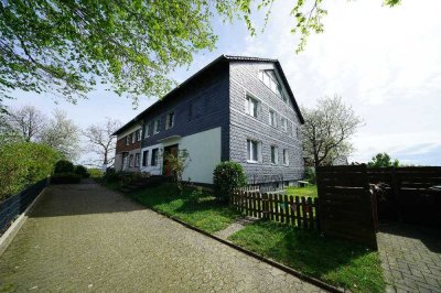 Frisch renovierte 3-Zimmer-Dachgeschoss-Wohnung in Ratingen-Breitscheid
