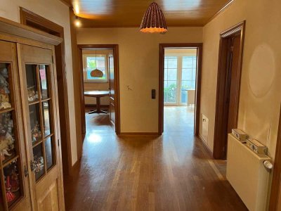 Gepflegte 4-Zimmer Wohnung mit Stellplatz in Bedburg