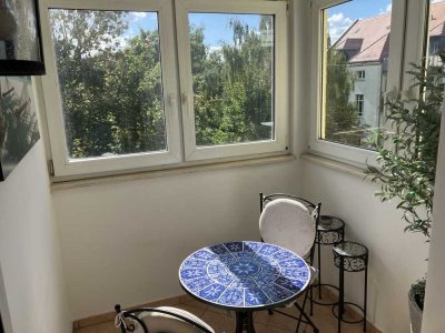 2-Zimmer-Wohnung mit Loggia am Auwald sucht Nachmieter:in