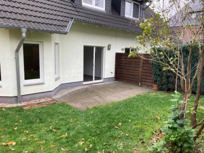 Doppelhaushälfte mit Terrasse und kleinem Garten
