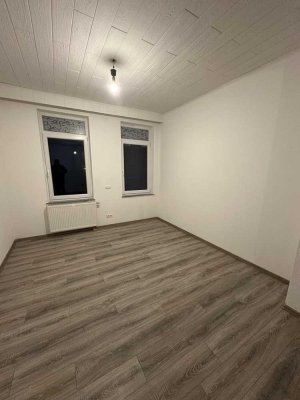 Helle 2-Zimmer-Wohnung mit Balkon in Bremerhaven - ca. 65qm - Geflüchtete & Amt willkommen!