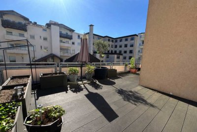 Großzügige 4-Zimmer-Wohnung im 2. OG in der Mannheimer Innenstadt mit großer Terrasse