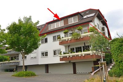 Hennef Zentrale Lage:
Traumlage in Hennef mit Fernblick ins Grüne