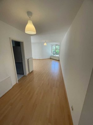 Exklusive 2-Zimmer-Wohnung mit luxuriöser Innenausstattung mit EBK in Starnberg