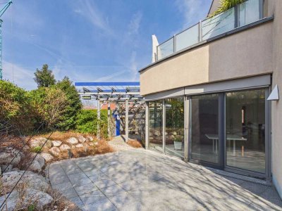 Exklusive 3-Zimmer-Wohnung mit Sonnenterrasse, separatem Eingang, Garage & Stellplatz